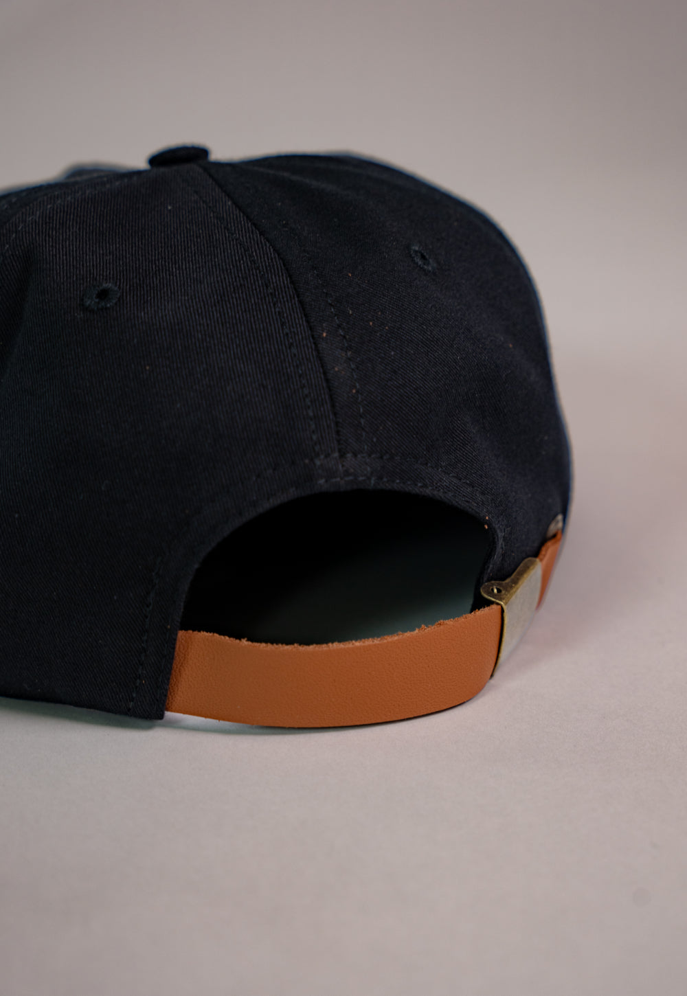 Short Brim Cap Black – Gramps